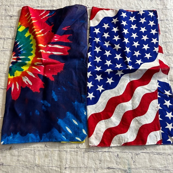 100% COTTON (2) HANDKERCHIEF STYLE SCARVES PATRIOT AND TIE-DYE SQUARE SHAPE - Picture 1 of 8